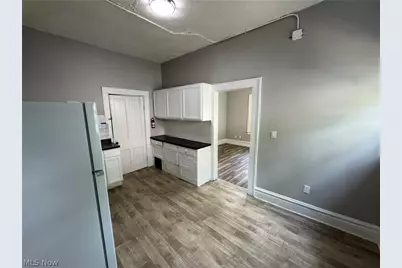 674-676 Carlysle Street, Akron, OH 44310 - Photo 11