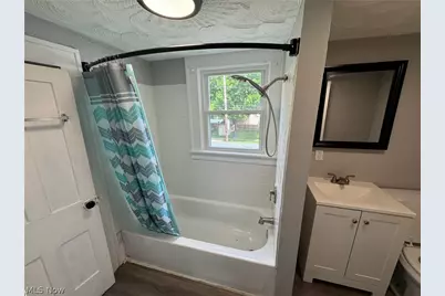 674-676 Carlysle Street, Akron, OH 44310 - Photo 17