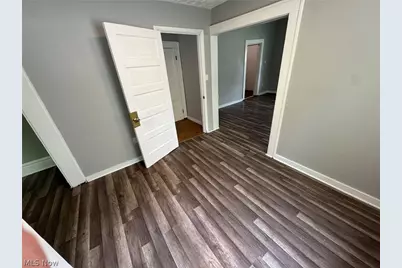 674-676 Carlysle Street, Akron, OH 44310 - Photo 5