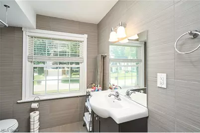 183 Overwood Road, Akron, OH 44313 - Photo 23