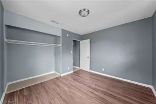 1235 Roslyn Ave, Akron, OH 44320 - Photo 9