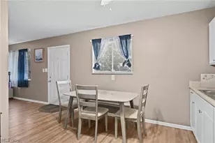 1235 Roslyn Ave, Akron, OH 44320 - Photo 23