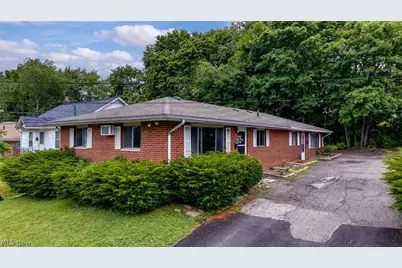 1235 Roslyn Avenue, Akron, OH 44320 - Photo 1
