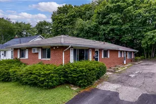 1235 Roslyn Ave, Akron, OH 44320 - Photo 1