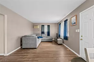 1235 Roslyn Ave, Akron, OH 44320 - Photo 17