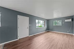 1235 Roslyn Ave, Akron, OH 44320 - Photo 3