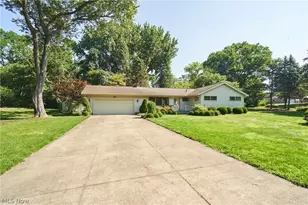 299 W Caston Rd, New Franklin, OH 44319 - Photo 3