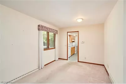 299 W Caston Road, New Franklin, OH 44319 - Photo 17
