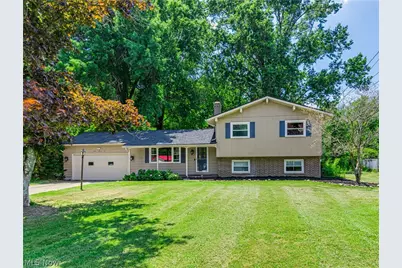 620 Franklin Drive, Doylestown, OH 44230 - Photo 1
