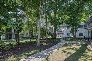 996 S Lincoln St, Kent, OH 44240 - Photo 3