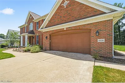 6638 Forestwood Street NW, Canton, OH 44718 - Photo 5
