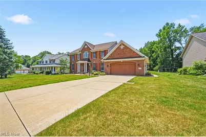 6638 Forestwood Street NW, Canton, OH 44718 - Photo 5