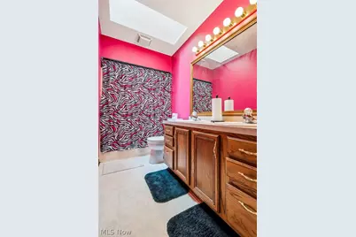 6638 Forestwood Street NW, Canton, OH 44718 - Photo 35