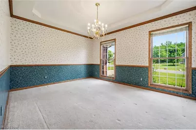 6638 Forestwood Street NW, Canton, OH 44718 - Photo 9