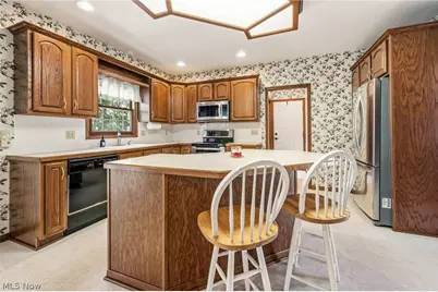6638 Forestwood Street NW, Canton, OH 44718 - Photo 19