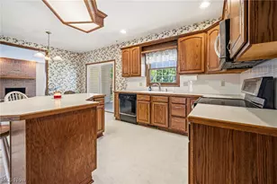 6638 Forestwood St NW, Canton, OH 44718 - Photo 21