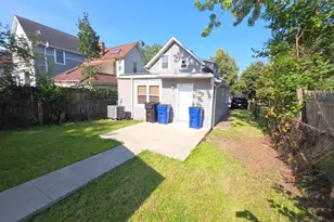 2059 W 42nd St, Loveland, OH 44113 - Photo 7