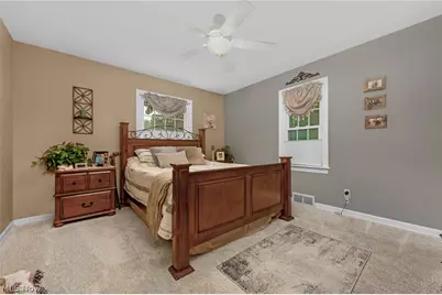 984 Cleveland Avenue, Amherst, OH 44001 - Photo 15