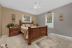984 Cleveland Ave, Amherst, OH 44001 - Photo 15
