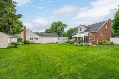 984 Cleveland Avenue, Amherst, OH 44001 - Photo 39
