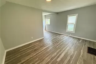 1305 Curtis St, Akron, OH 44301 - Photo 3