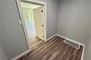 1305 Curtis St, Akron, OH 44301 - Photo 9