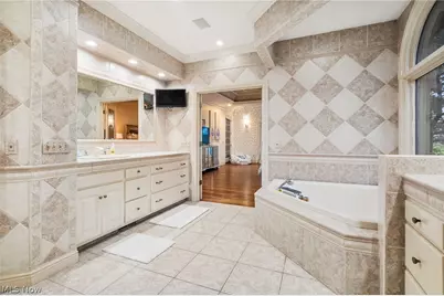 6274 Bertram Avenue NW, Canton, OH 44718 - Photo 29