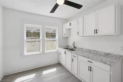 9306 Pierpont Avenue, Loveland, OH 44108 - Photo 15