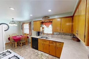 653 N Bon Air Ave, Youngstown, OH 44509 - Photo 11