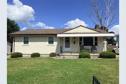 653 N Bon Air Avenue, Youngstown, OH 44509 - Photo 1