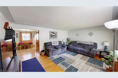 653 N Bon Air Avenue, Youngstown, OH 44509 - Photo 5