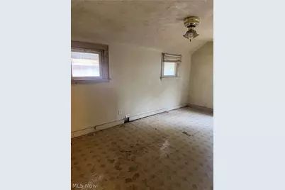 1734 Hillview Road, Loveland, OH 44112 - Photo 9
