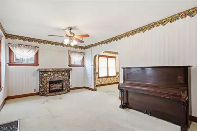 407 Illinois Avenue, Lorain, OH 44052 - Photo 5