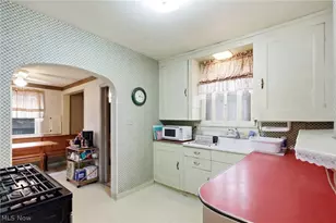 407 Illinois Ave, Lorain, OH 44052 - Photo 9