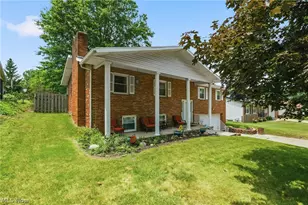 912 S Azalea Blvd, Barberton, OH 44203 - Photo 3