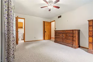 912 S Azalea Blvd, Barberton, OH 44203 - Photo 13