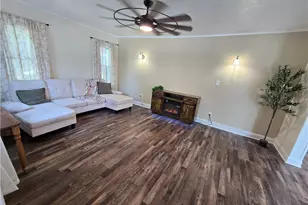 132 E Main St, South Amherst, OH 44001 - Photo 9