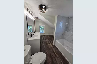 132 E Main Street, South Amherst, OH 44001 - Photo 33