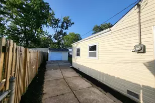 13726 Leroy Ave, Loveland, OH 44135 - Photo 3