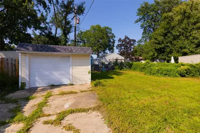 13726 Leroy Avenue, Loveland, OH 44135 - Photo 3