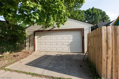 2773 E 117th Street, Loveland, OH 44120 - Photo 9