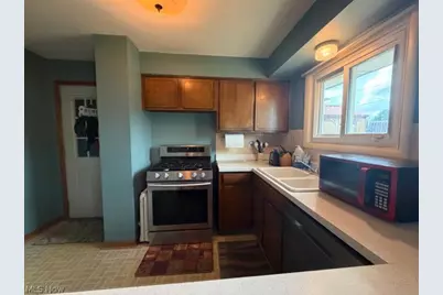 1215 33rd Street NE, Canton, OH 44714 - Photo 7