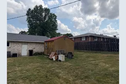 1215 33rd Street NE, Canton, OH 44714 - Photo 3