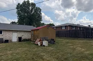 1215 33rd St NE, Canton, OH 44714 - Photo 3