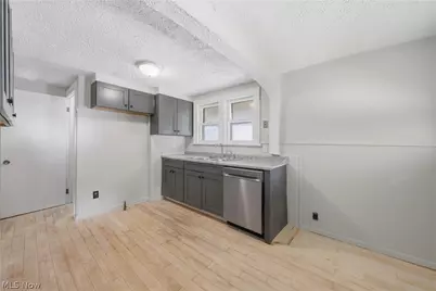 928 Hammel Street, Akron, OH 44306 - Photo 13