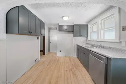 928 Hammel Street, Akron, OH 44306 - Photo 11