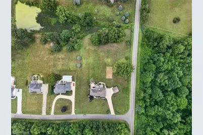 1343 Vermillion Drive, Barberton, OH 44203 - Photo 9