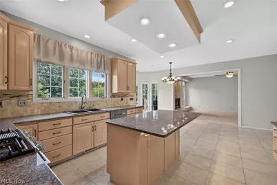 1343 Vermillion Drive, Barberton, OH 44203 - Photo 21