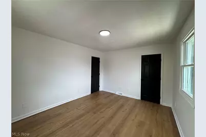 1281 S Hawkins Avenue, Akron, OH 44320 - Photo 37