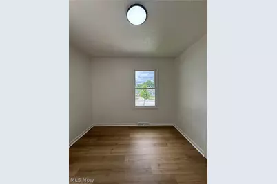 1281 S Hawkins Avenue, Akron, OH 44320 - Photo 15